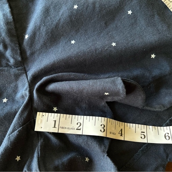 J Crew | Navy Scalloped Linen and Cotton Shorts - Picture 6 of 8